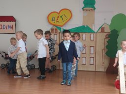 Besídka ke Dni matek