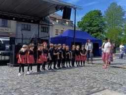 Vystoupení dětí na slavnostech města
