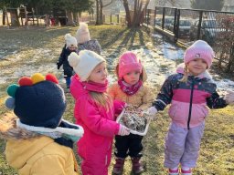 Pomáháme ptáčkům