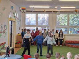 Celé Česko čte dětem - 4.A