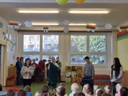 Celé Česko čte dětem - 4.A