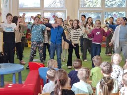 Celé Česko čte dětem - 4.A