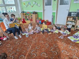 Celé Česko čte dětem p. Vejskrabová