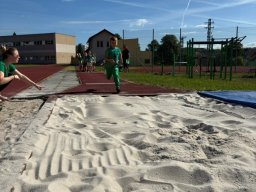 Sportovní hry na hřišti ZŠ
